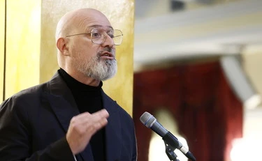 Stefano Bonaccini sbanda: "A cosa ci ha ridotto Meloni"