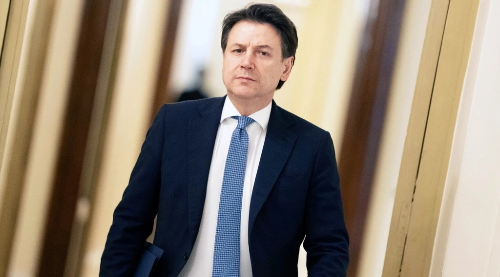 Dpcm per la Fase 2, le prime indiscrezioni: sì agli incontri con i familiari e alla ripresa delle attività motorie. Tutte le novità