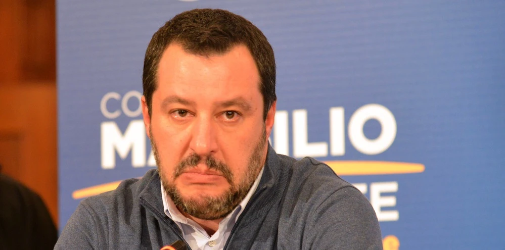 Matteo Salvini risponde alla terrificante vignetta sul Fatto Quotidiano di Marco Travaglio
