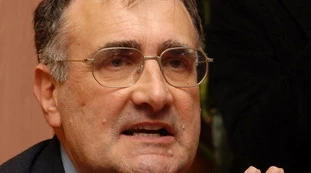 Caltanissetta, il golpe e la "trama nera": Storace fa a pezzi pm (e Serracchiani)