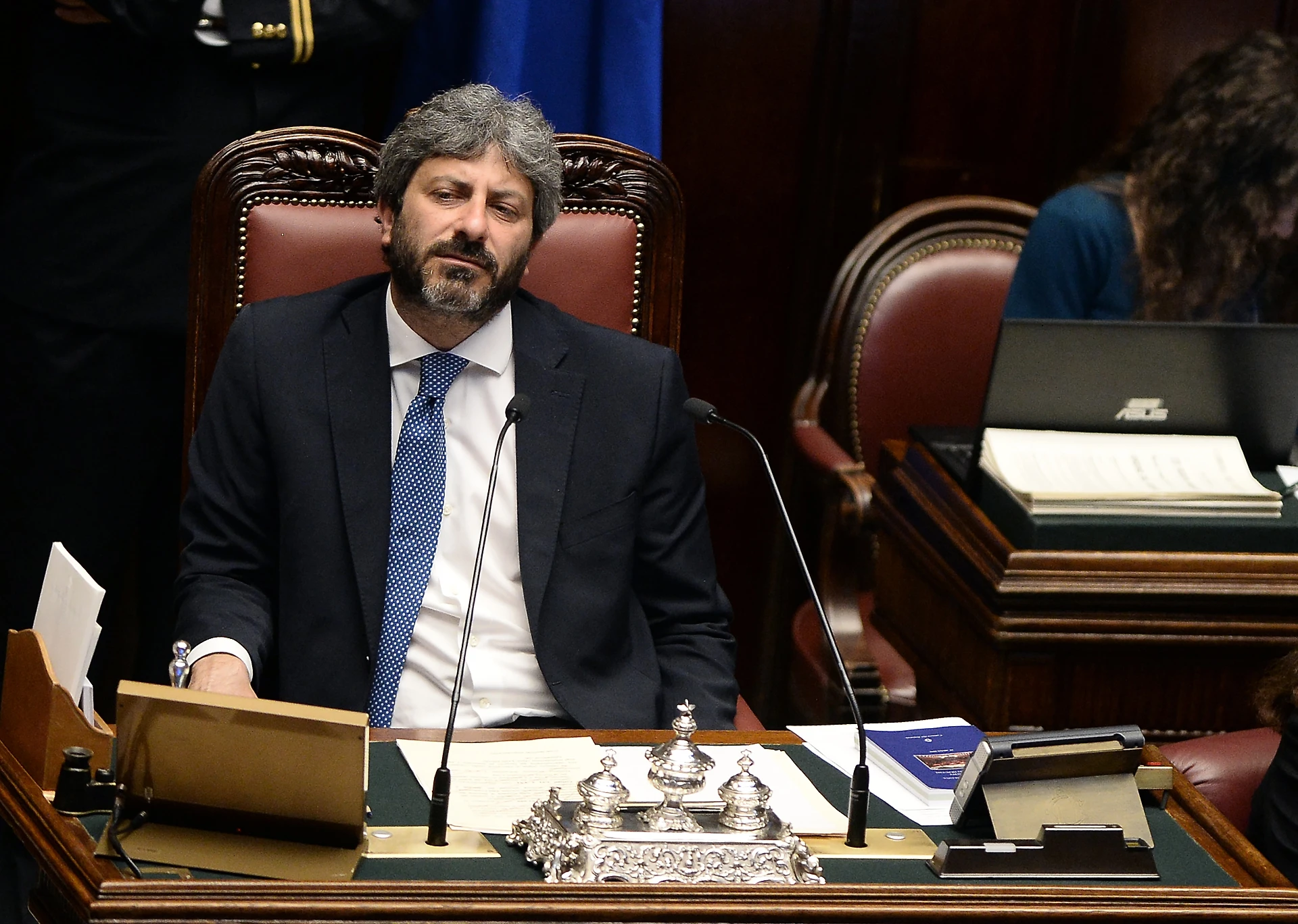 Roberto Fico, l'infornata grillina alla Camera: 250 nuovi dipendenti, stipendi fino a 300mila euro