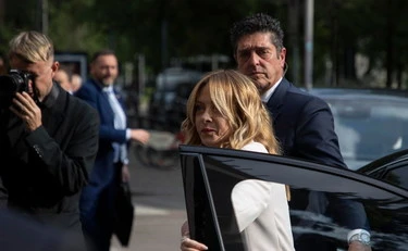 https://media.liberoquotidiano.it/xRyAAneyz5v_xJKiwnQl5joDLbzcPCwsj9UjMmtxEmc/width:800/quality:90/aW1hZ2VzLzIwMjYvMDUvMTMvMTQwMjIzNzMwLWFiYjc2MmJhLWNmZDItNDk1YS05OWMzLWIwNzM1MDVmMWQzNS5qcGc.webp