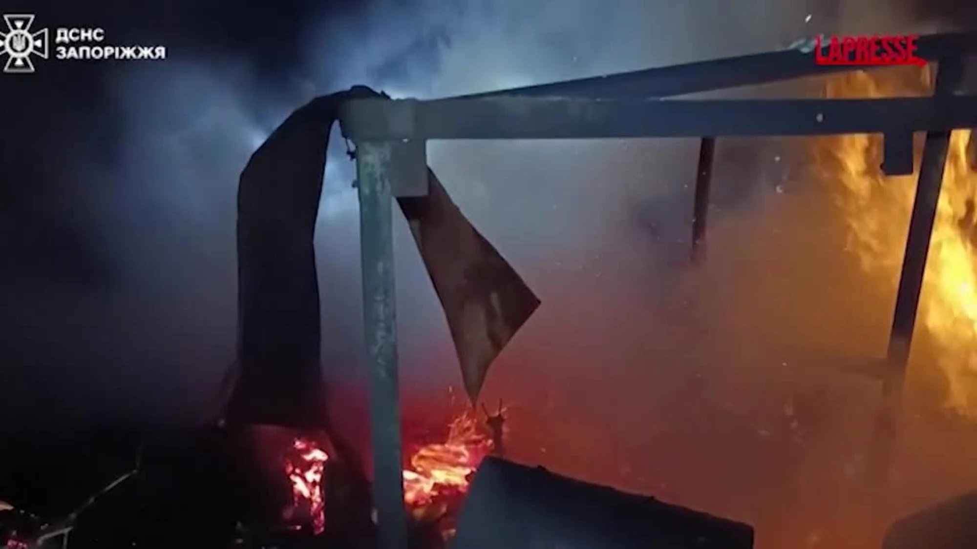 Ucraina, pesanti raid russi su Kiev: blackout e feriti nella capitale