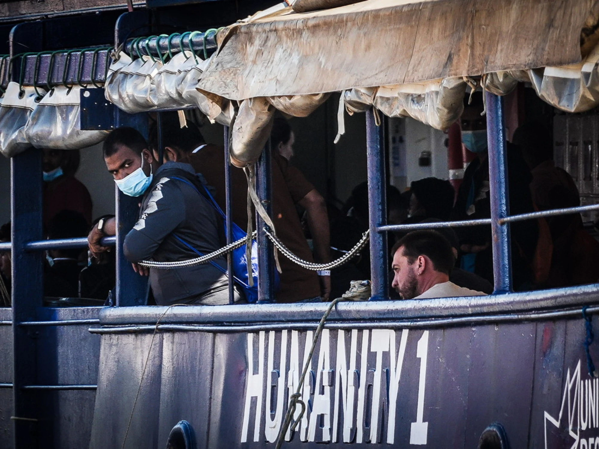 "Grave violazione, irresponsabili": Ong, il governo inchioda la nave tedesca