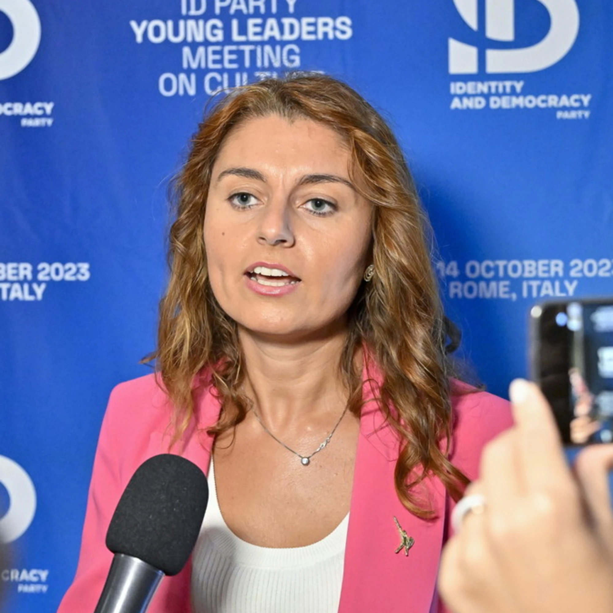 Islam e gay, l'allarme della Lega irriso in Europa