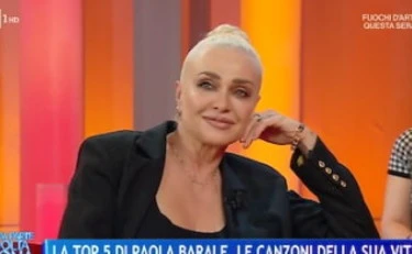 Paola Barale da bollino rosso: "Sesso e happy ending"