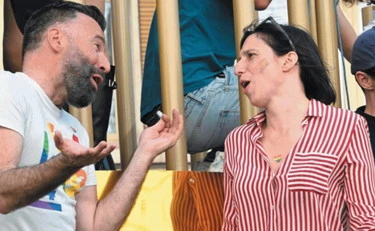 Il patto del Campo largo per sfrattare i cattolici. Elly: "Dobbiamo scusarci con la comunità Lgbt"