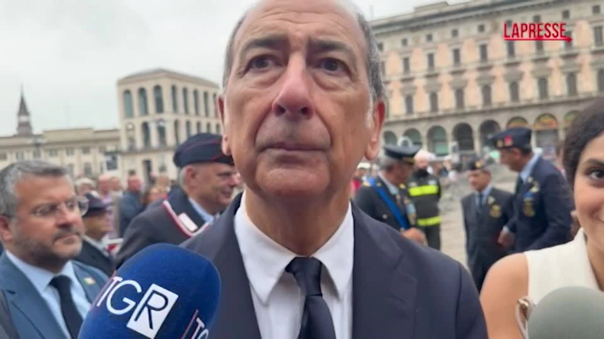 Milano, Beppe Sala: "Toro in Galleria? Guardo con divertimento, lasciamo finire il restauro"