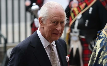 Principe Andrea arrestato, Re Carlo umiliato in pubblico: cosa è successo