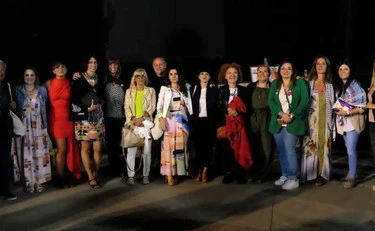 https://media.liberoquotidiano.it/xYT0e4lcNRDL6iAmoIItIMXmC8HA9C4akA-62CP9-x4/width:800/quality:90/aW1hZ2VzLzIwMjUvMDgvMzEvMTIxOTE5MzY1LTBhOWFiNWRjLTE3NGUtNDJjYy04NWJhLTIzZTM2ODBhODUzMS5qcGc.webp