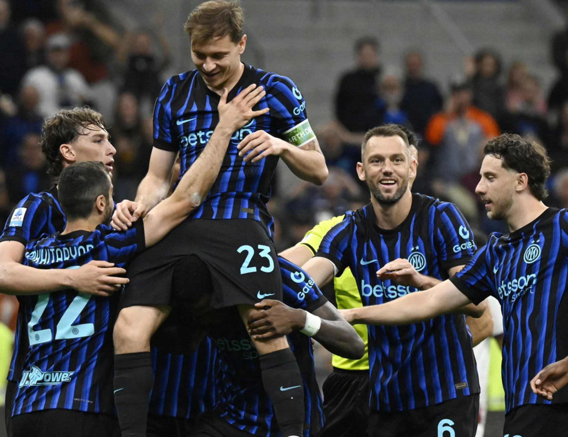 L'Inter vince lo Scudetto, il 21° della sua storia: decisivo il 2 a 0 contro il Parma