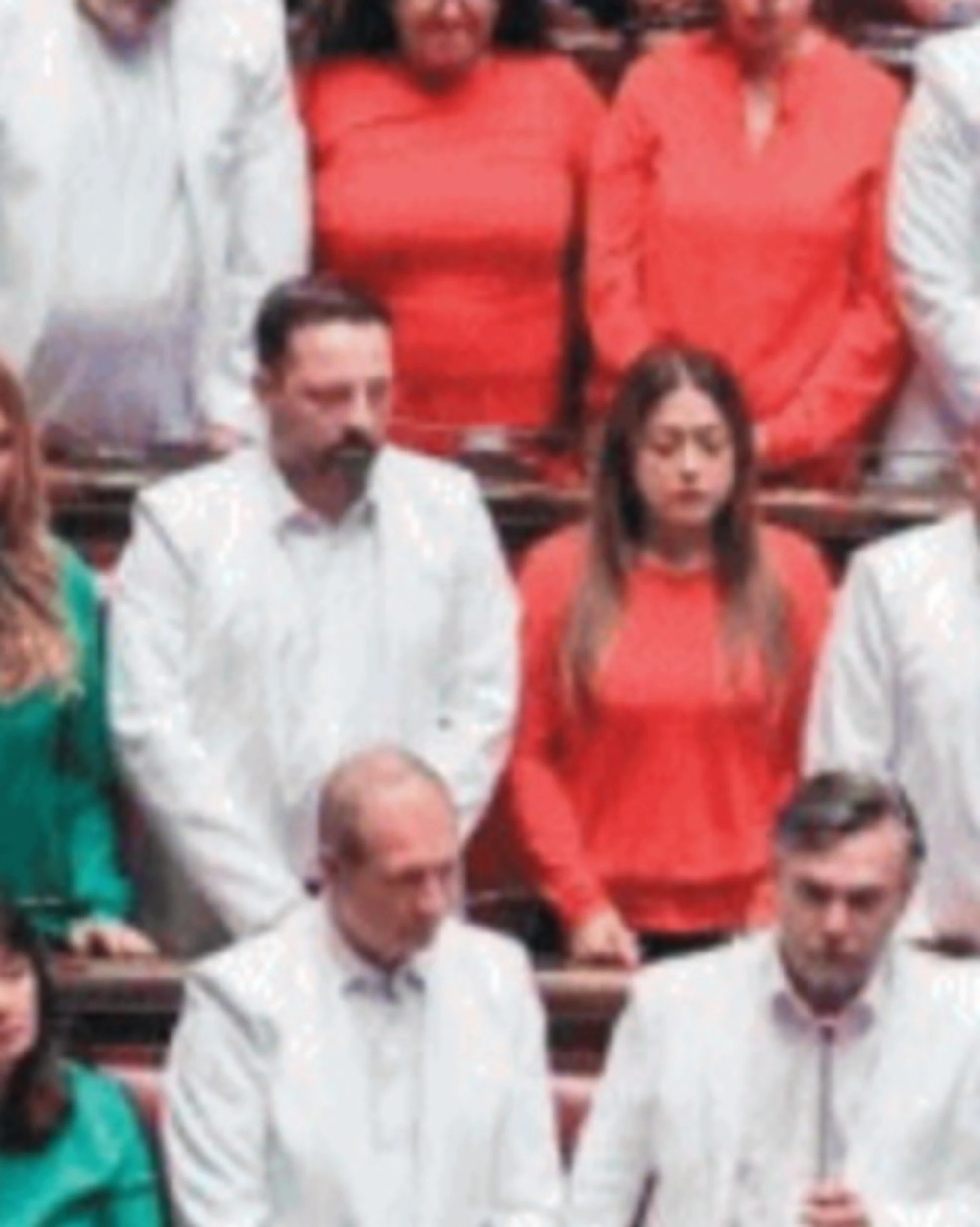 M5s, sceneggiate e insulti: circo grillino in aula