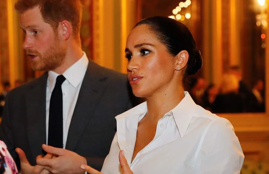 Meghan Markle, è lei la vera regina: quanti soldi spende per un weekend. Harry ridotto a vegetariano e magro