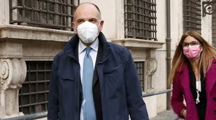 Enrico Letta, indiscrezioni Pd: in caso di sconfitta a Roma potrebbe tornare a Parigi
