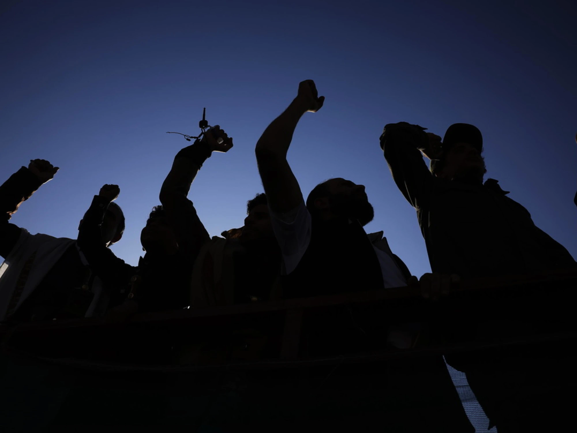 Hamas torna nelle strade: miliziani armati e a volto coperto