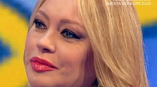 Anna Falchi, addio a C'è tempo per... con lacrime: crolla in diretta dopo la confessione di Beppe Convertini