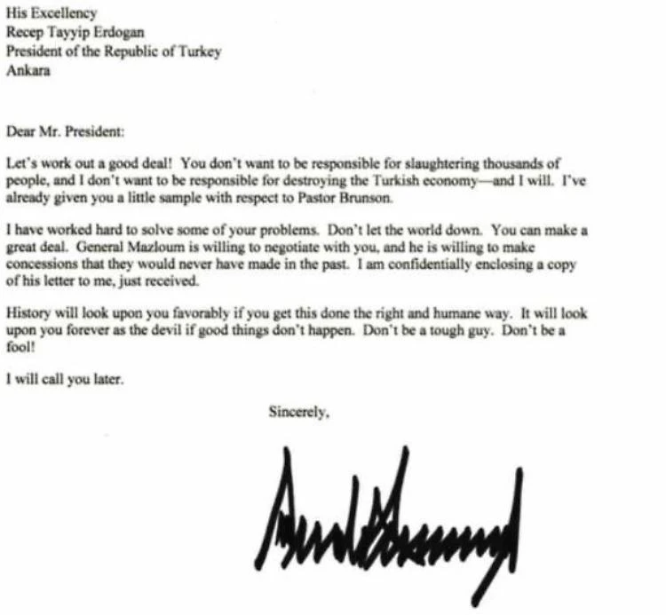 Donald Trump, la folle lettera a Erdogan: "Non fare lo sciocco, ti ricordi il pastore Brunson?"