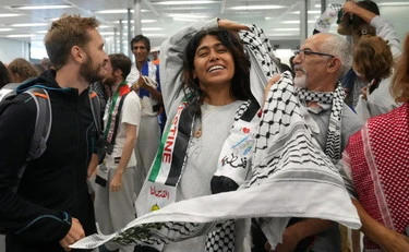 Rima Hassan arrestata, terrorismo e droga? "Gli ebrei", la sua sconcertante auto-difesa