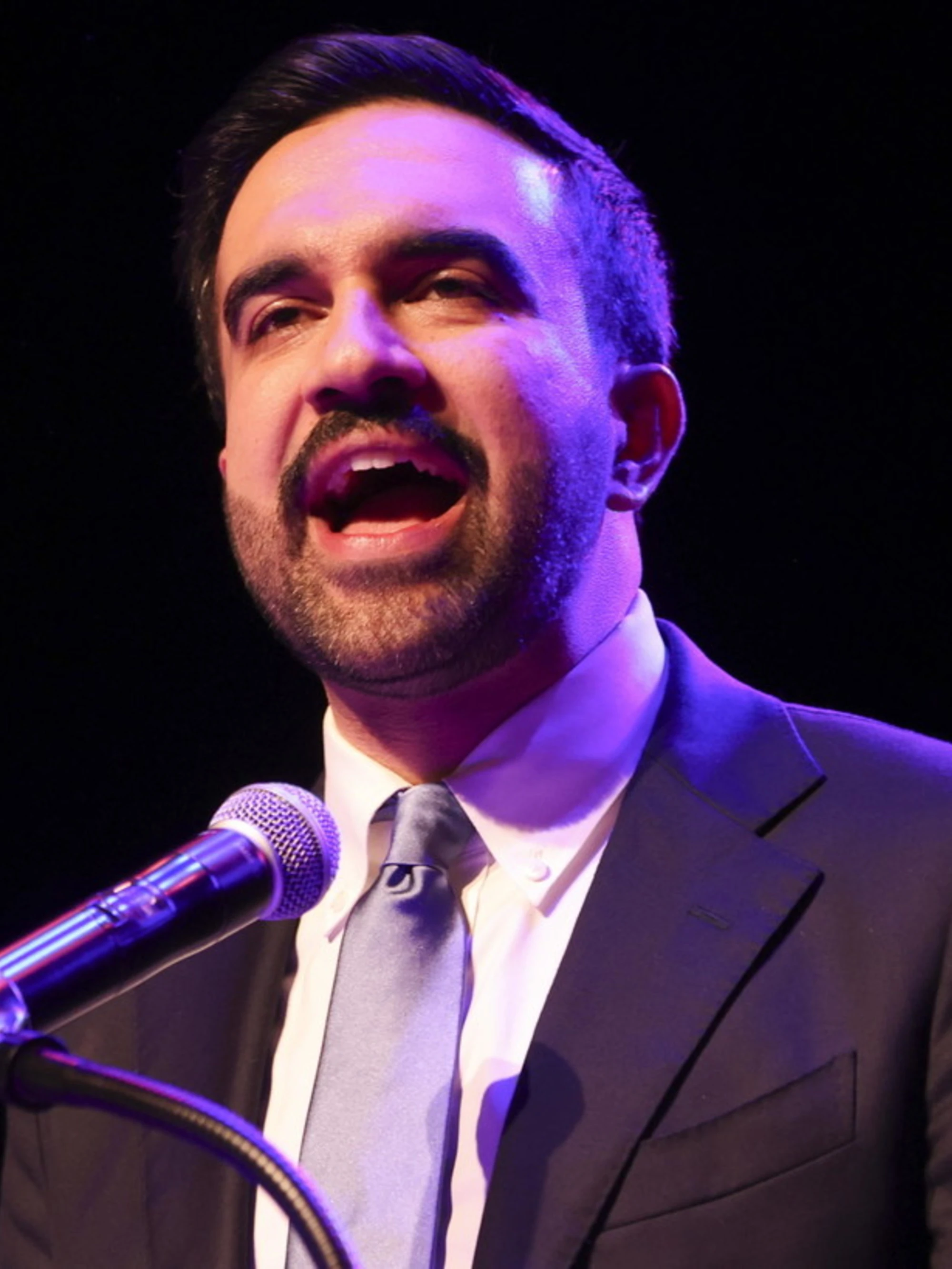 Mamdani, il delirio di Pagliarulo dell'Anpi: "Si può battere il tecnofascismo iperliberista"