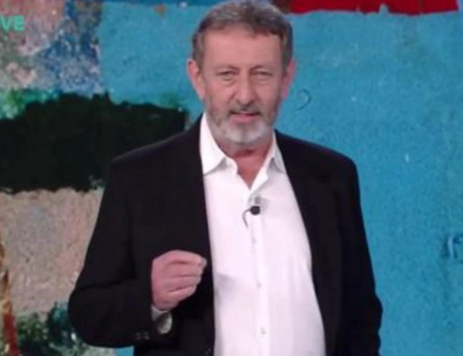 Michele Serra cade in scooter e scopre il mondo reale
