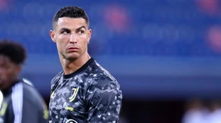 Cristiano Ronaldo, "chiamate costanti con Ancelotti": il piano per tornare al Real Madrid subito