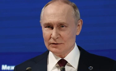 https://media.liberoquotidiano.it/xgNUiMjSvFsVu5sYrXJK9y6TghfY1hKRTvj67I7XA1I/width:800/quality:90/aW1hZ2VzLzIwMjUvMTAvMDMvMDgwMDI3MTQzLWEyZGQ5OGQ4LWEwZmMtNGZhNy04MGViLWJlNDllYjBmY2M1OS5qcGc.webp