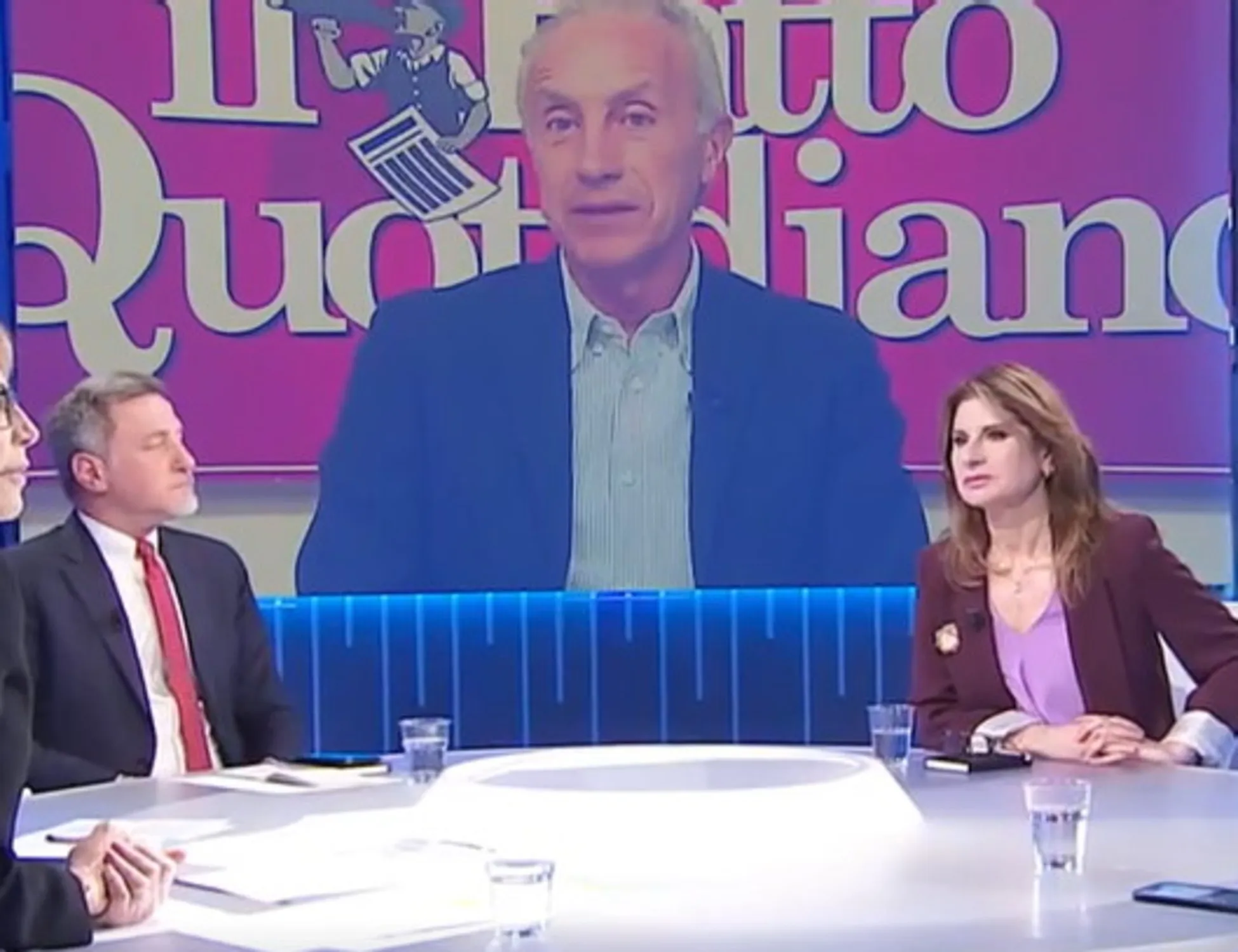 Leggi l'articolo: Il ghigno di Travaglio, festa manettara dalla Gruber