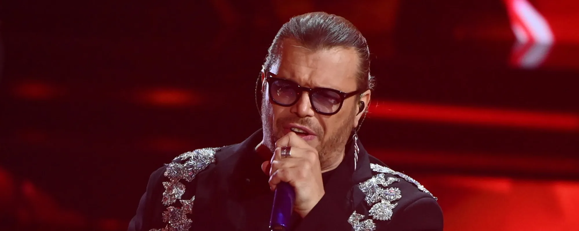 "Devo fermarmi": annullati tutti i concerti, ansia per Grignani