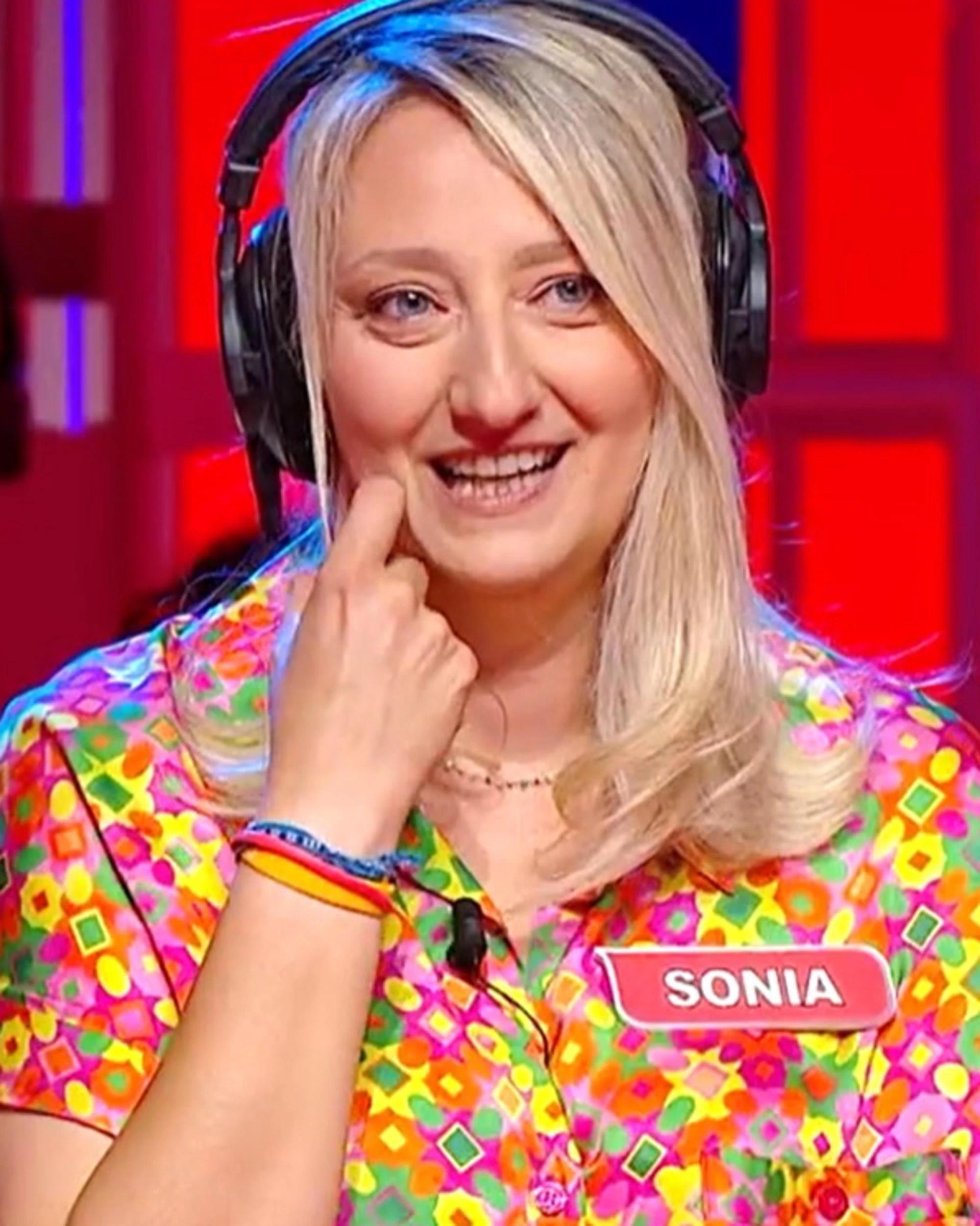 Reazione a catena, "ci vuole l'arbitro!": caos sui Niente in ordine