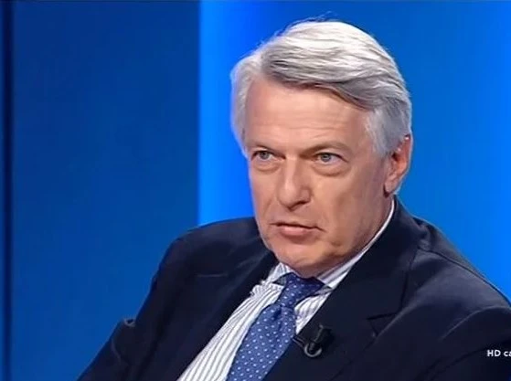 Ferruccio De Bortoli, l'attacco a Matteo Salvini e Luigi Di Maio: "Arruffapopoli irresponsabili"