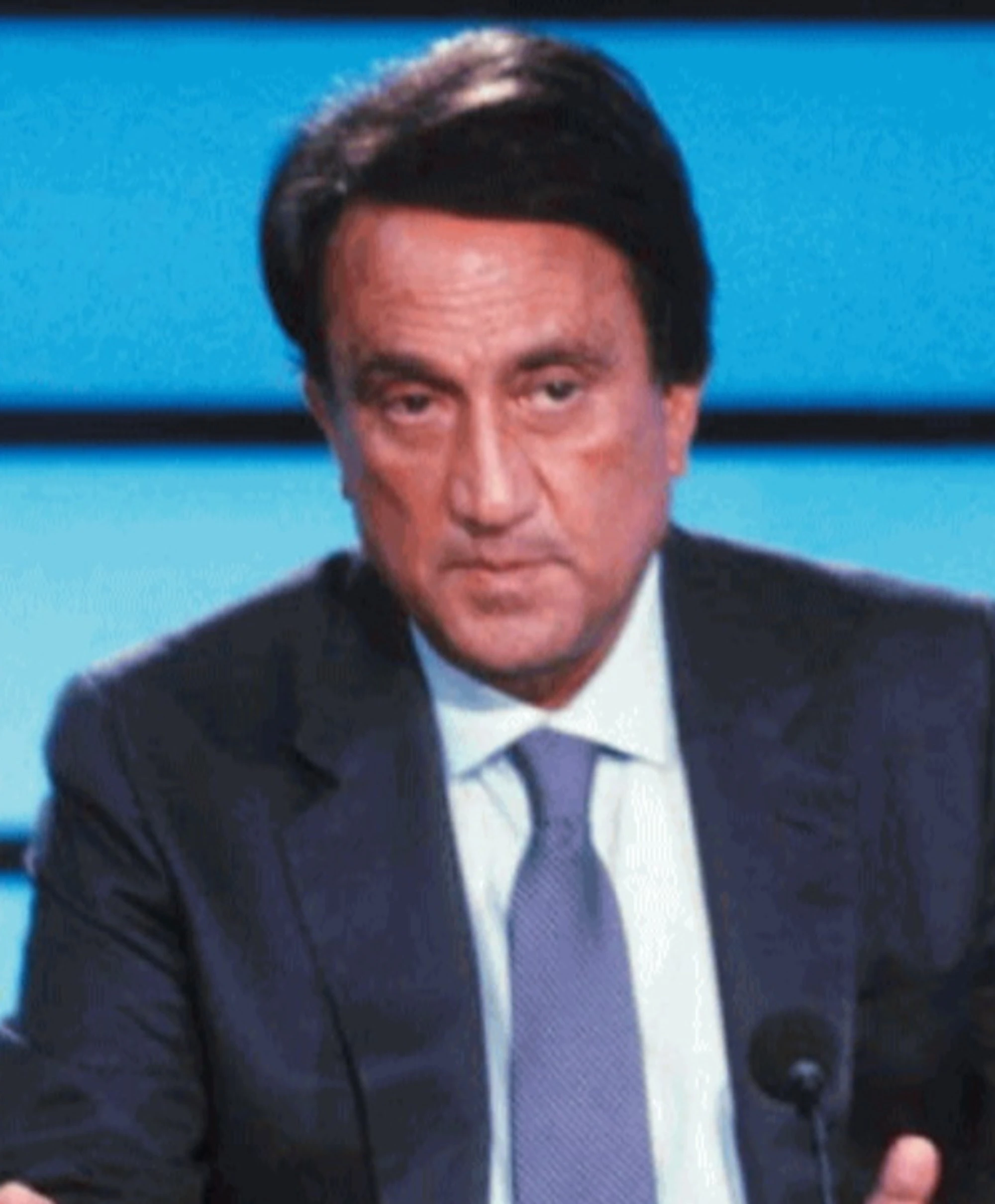  Quei calci postumi sulla storia di Emilio Fede
