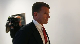 Afghanistan, Erik Prince propone "i voli della libertà". Quanti soldi chiede il "re dei mercenari" ai disperati per lasciare Kabul
