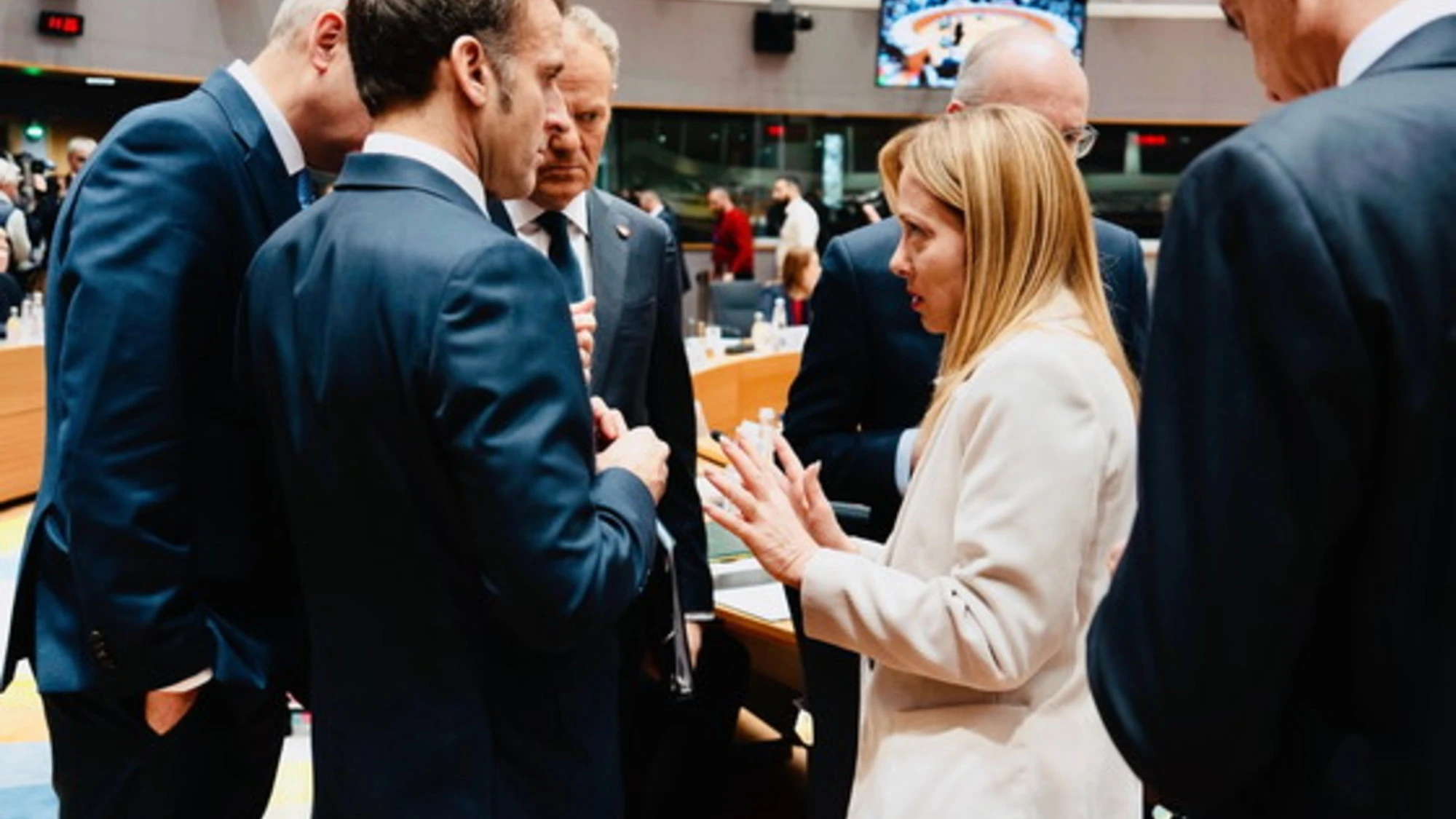 Ucraina, i leader Ue: sì al prestito congiunto. Meloni soddisfatta: "Prevalso il buonsenso"