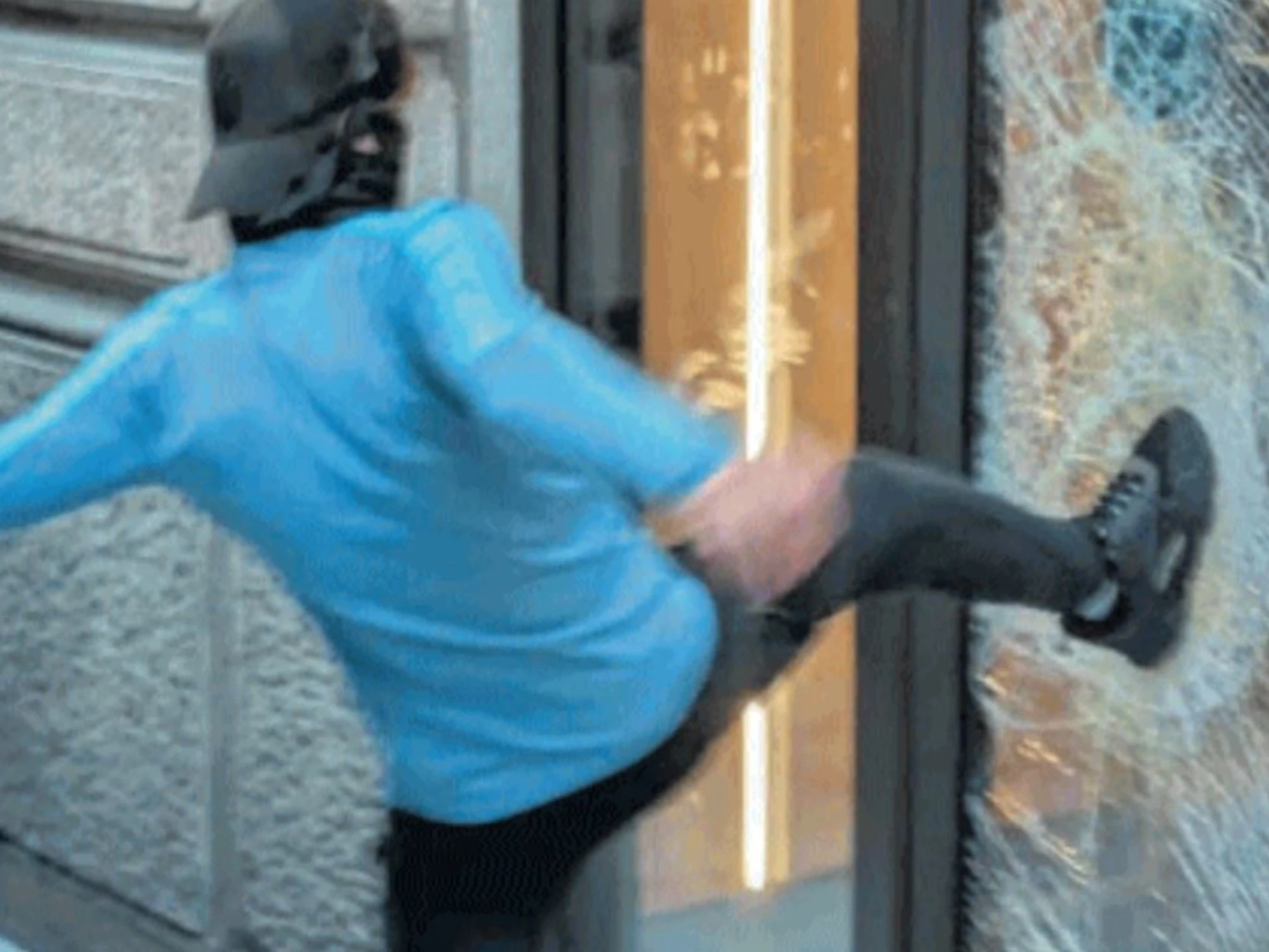 Movimento 17 ottobre, nelle chat dell’odio rosso offese sessiste a Meloni