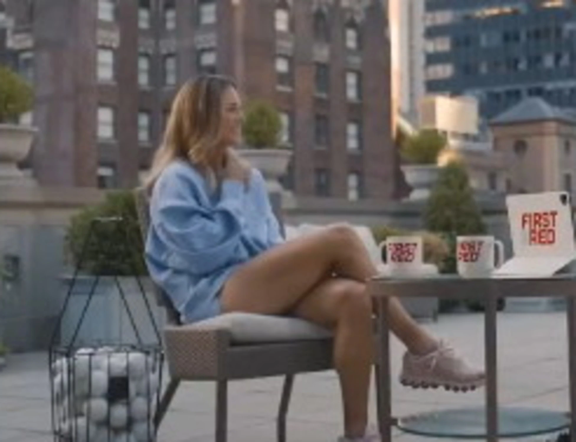 Anna Kalinskaya umilia Rune: "Un disperato, cosa mi scrive"