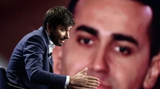 M5s, salta la riunione segreta della fronda anti-Renzi. Il sospetto: pronti a "digerire" Italia Viva?