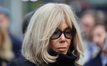 Brigitte Macron finisce in tribunale: gli insulti che le costano caro