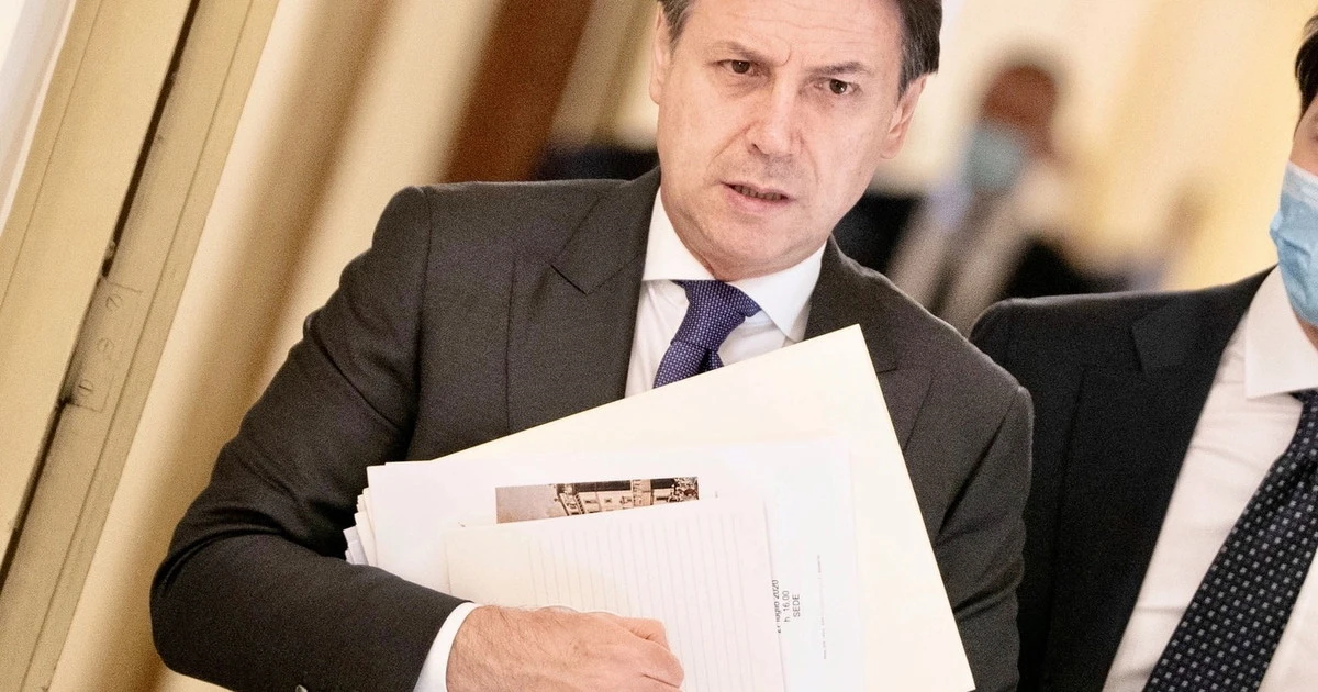 Gregoretti, la prova dell'errore di Palazzo Chigi sui documenti richiesti da Matteo Salvini: la figuraccia del premier Conte