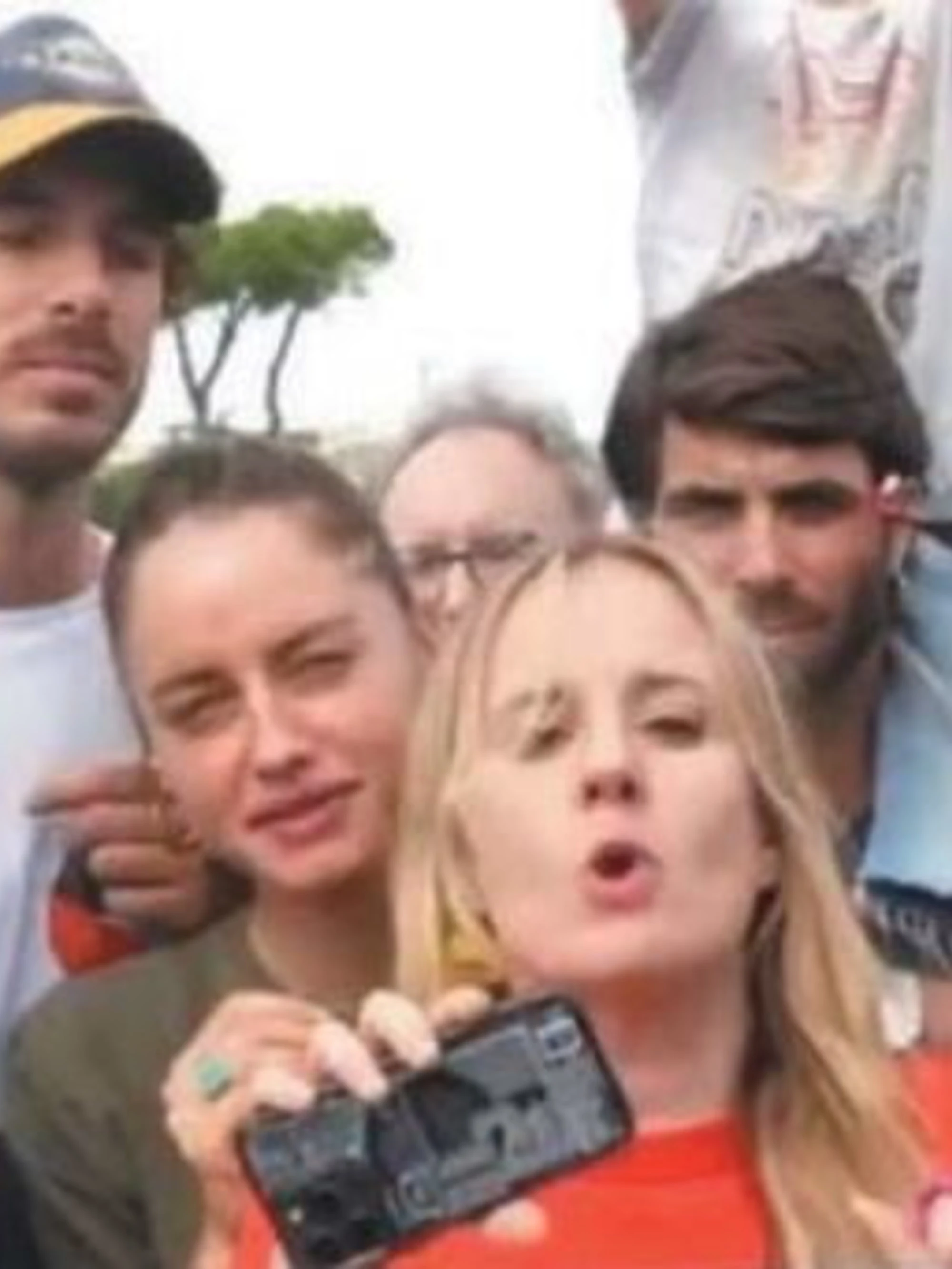Attori e cantanti in piazza: gli inutili vip per Gaza