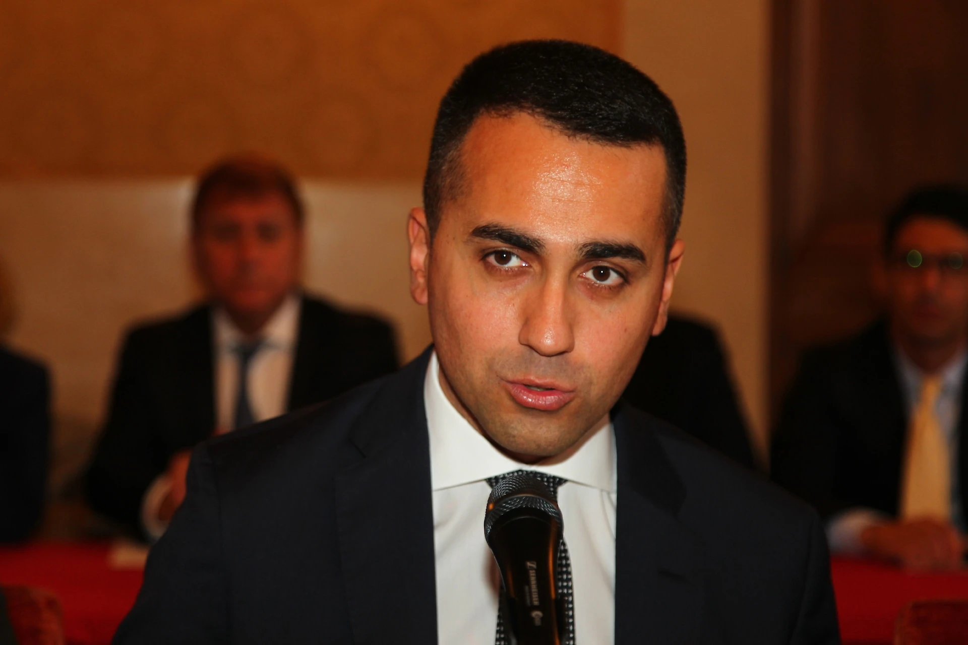 Luigi Di Maio, i numeri da godere dell'Istat: "Italia fuori dalla recessione tecnica"