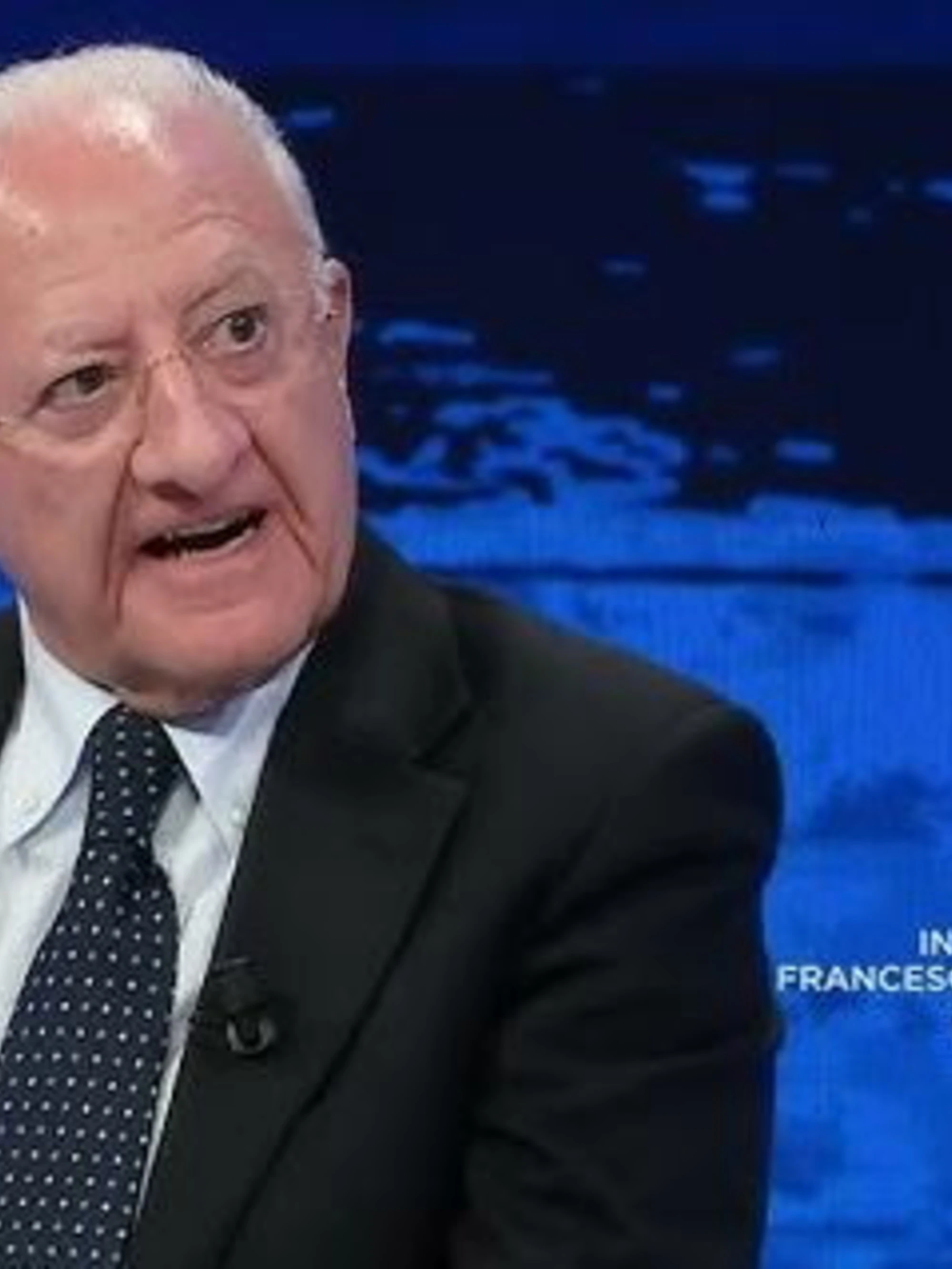 Campania, lo schiaffo di De Luca a Fico: "Cafoni, buonanotte"