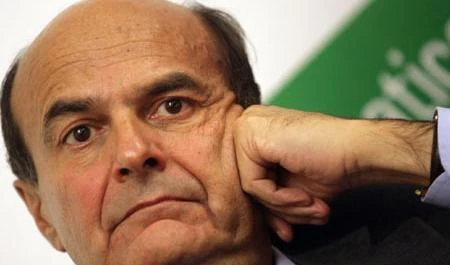 Bersani fa già il tedesco e accusa Berlusconi: "Dice stupidaggini. Io sarò amico della Merkel"
