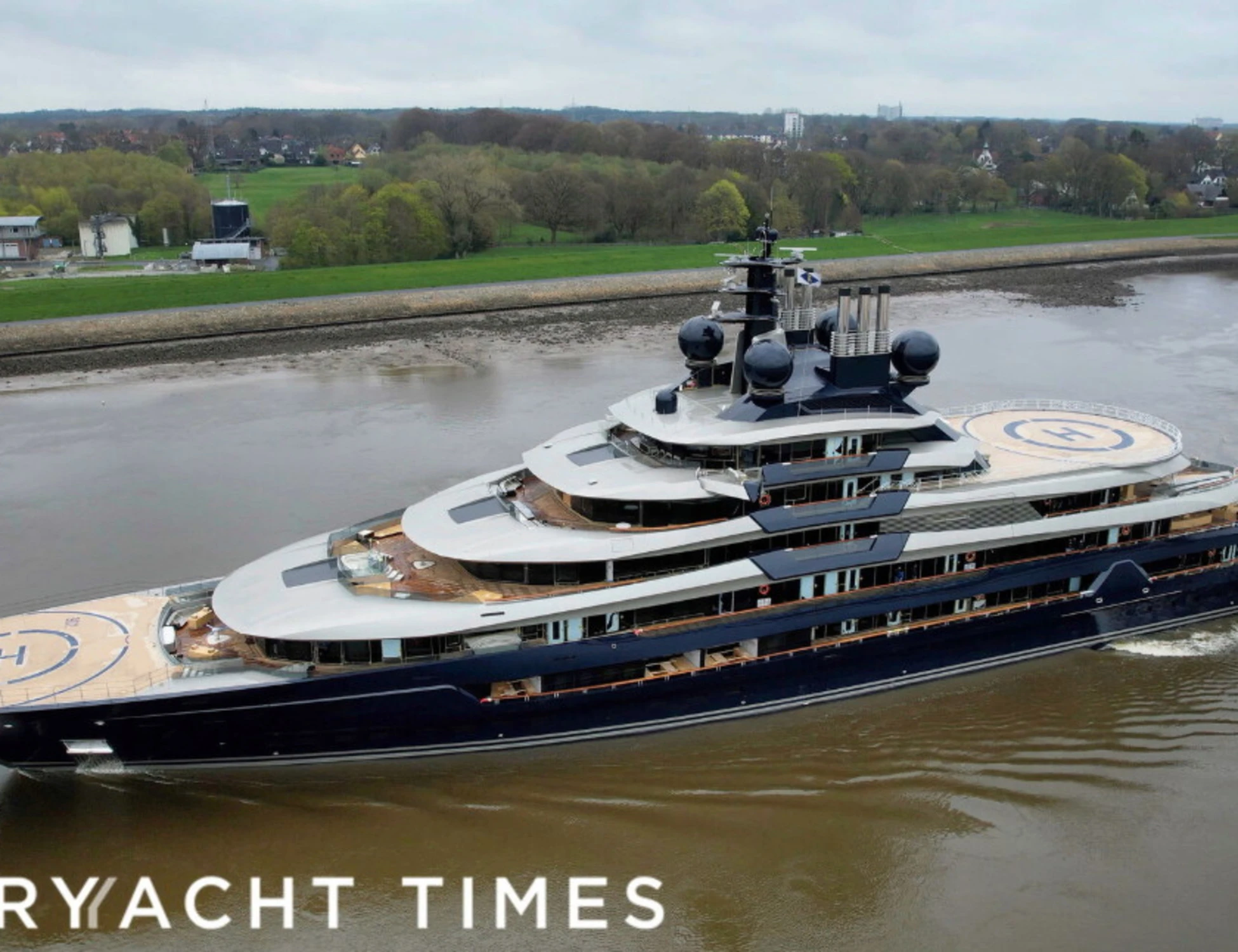 Luminance, tutti i segreti del superyacht: chi è il suo proprietario