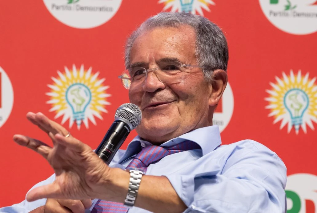 Romano Prodi e la profezia sul governo: "Se prevale l'interesse particolare, succede come me con Bertinotti"