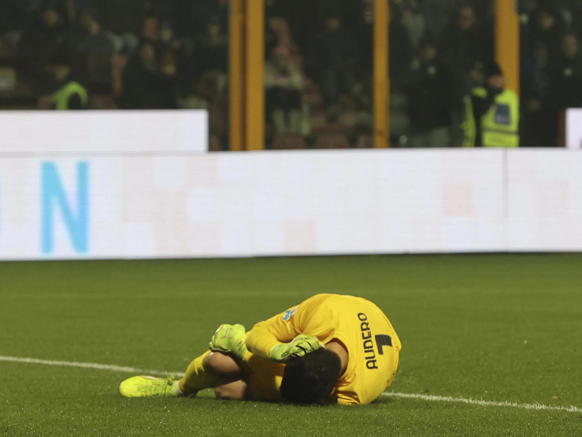 Cremonese-Inter, chi è la belva che ha colpito Audero: pestato, finisce malissimo