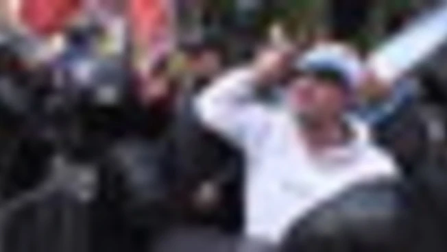 https://media.liberoquotidiano.it/xy5YroqhilFzIh505nsvTt7475nrqYwTYff2B36wuEc/width:800/quality:90/aW1hZ2VzLzIwMjUvMTAvMDcvMTMwOTQ2OTc2LTEyZjZiMjEyLTRhMTMtNGE5Ni1iOTAyLTA0MGJhYzZhNGJiNC5qcGc.webp