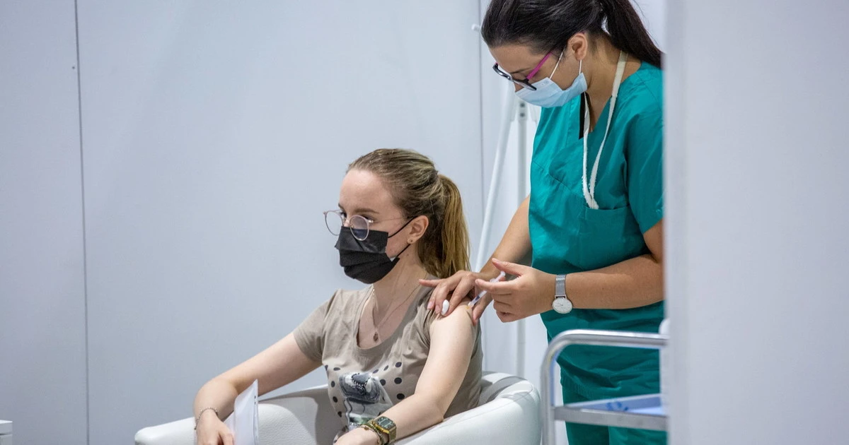 Vaccino, in regione Lombardia un bottone per immunizzare gli studenti universitari