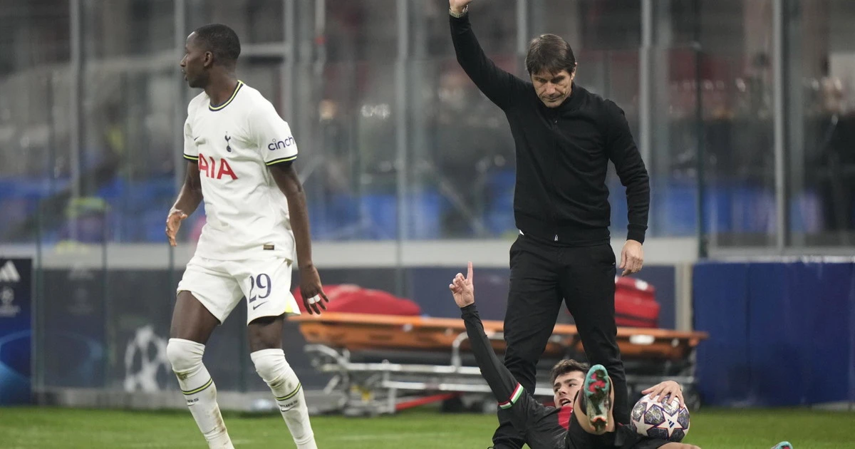 Antonio Conte, dramma dopo il Milan: "Costretto a restare in Italia"