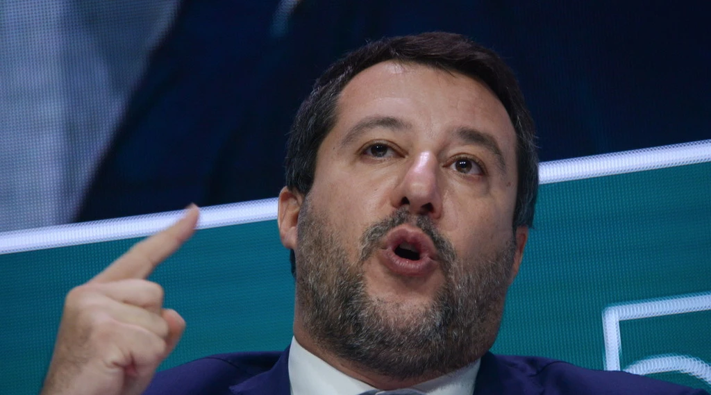 Matteo Salvini, "è come il Covid": bollette fuori controllo, di quanto aumenteranno dal primo gennaio