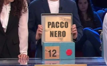 https://media.liberoquotidiano.it/y1Gybt9YXNIxJCs3xzk401yQAiwhmtptAgXi5v9Z4ao/width:800/quality:90/aW1hZ2VzLzIwMjUvMDkvMDEvMTQxMDMwMjY5LThjMzRmYTM5LWZlYTMtNDA4MC04ZmMwLTNlMTVmODkwOGNlZi5qcGc.webp